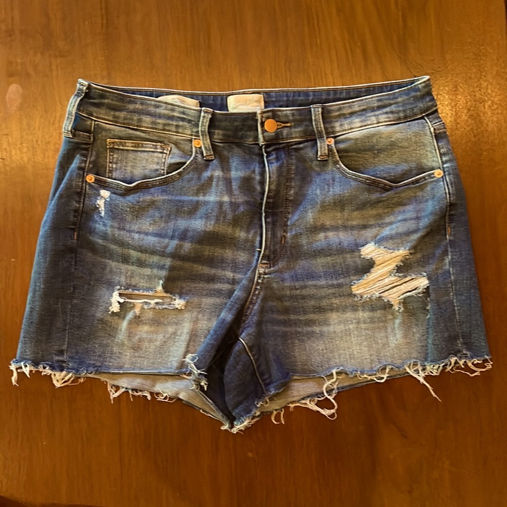 Size 14 Universal Threads denim shorts